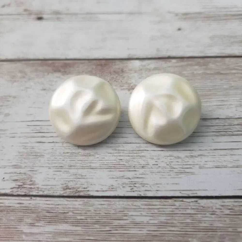 Vintage Clip On Earrings - Cream Uneven Surface Circle Slightly Under 1